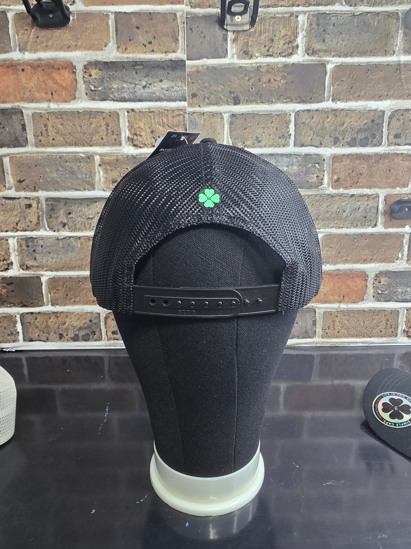 TRUCKER CAP Black/ 3d design, Gorra 112